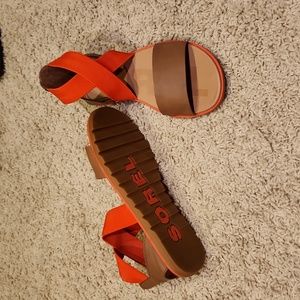 Sorel Ella II sandals size 8 brown and red